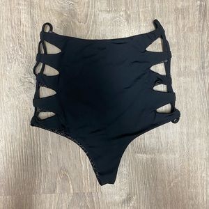 Black Queens Bottoms